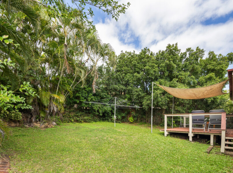42 Palm Avenue, Holland Park West, QLD 4121