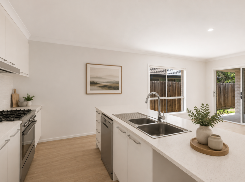 11 Creek Place, Park Ridge, QLD 4125