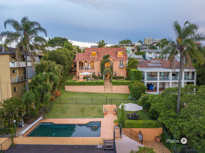 130 Wynnum Road, Norman Park, QLD 4170