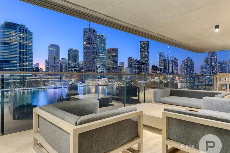 2 Scott Street, Kangaroo Point, QLD 4169