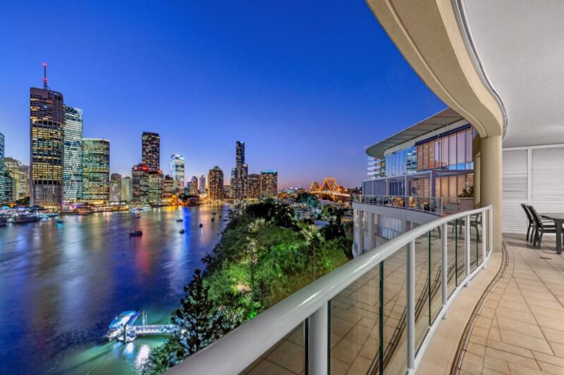 21 Pixley Street, Kangaroo Point, QLD 4169