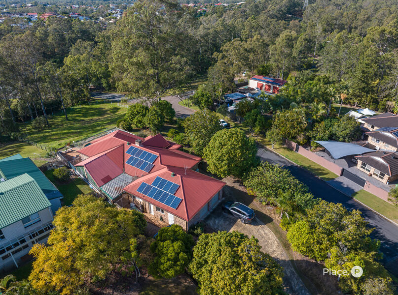 1 Listonia Drive, Albany Creek, QLD 4035