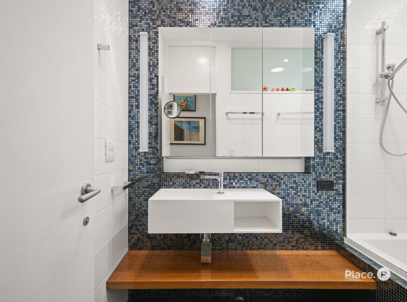 37 Ross Street, Woolloongabba, QLD 4102