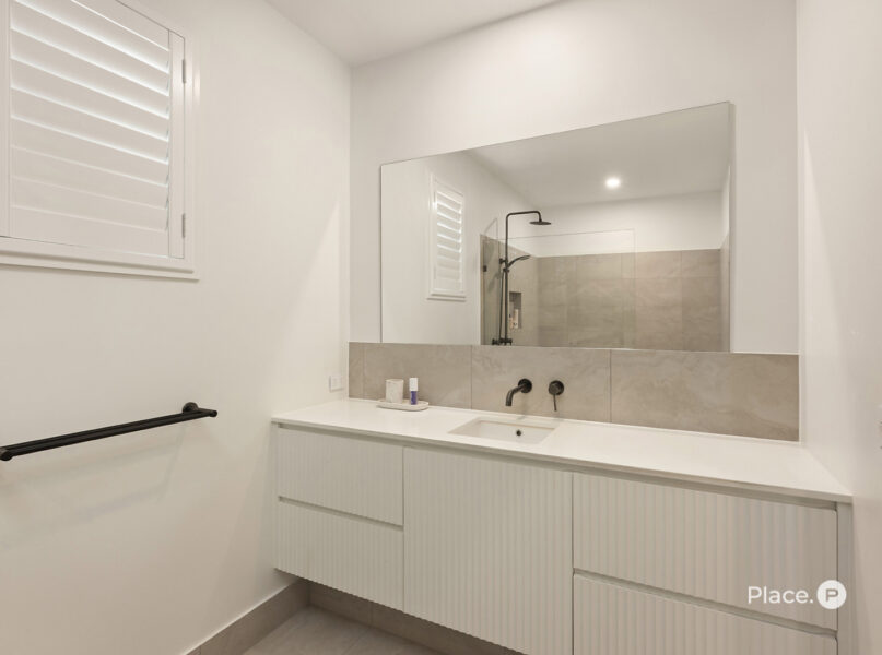 6 Horsington Street, Morningside, QLD 4170