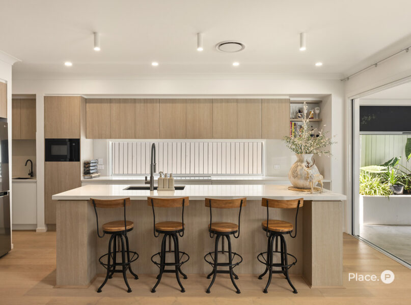 6 Horsington Street, Morningside, QLD 4170