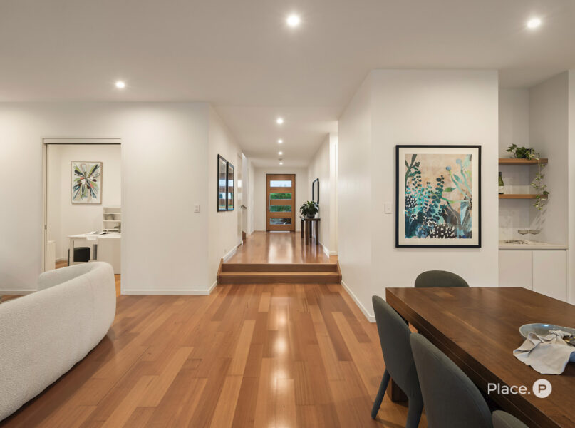 20 McKie Crescent, Cannon Hill, QLD 4170