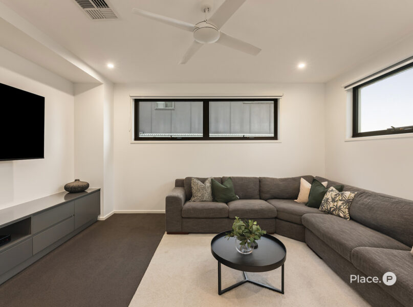 20 McKie Crescent, Cannon Hill, QLD 4170