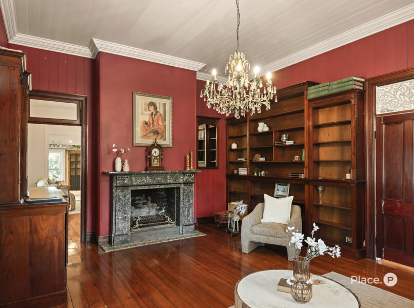 147 Lynne Grove Avenue, Corinda, QLD 4075