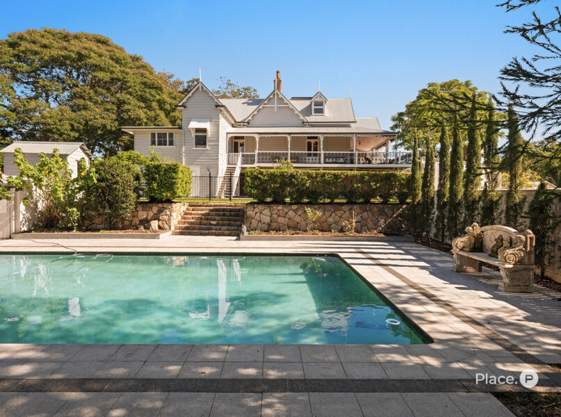 147 Lynne Grove Avenue, Corinda, QLD 4075