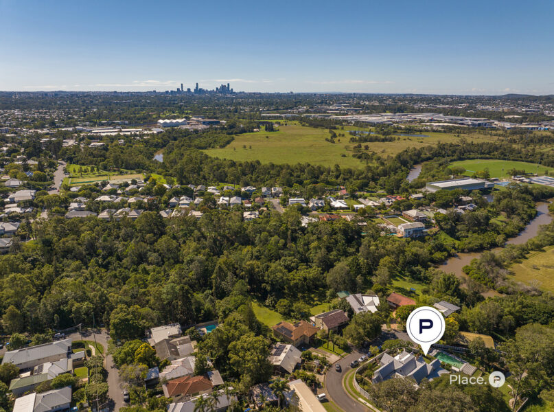 147 Lynne Grove Avenue, Corinda, QLD 4075