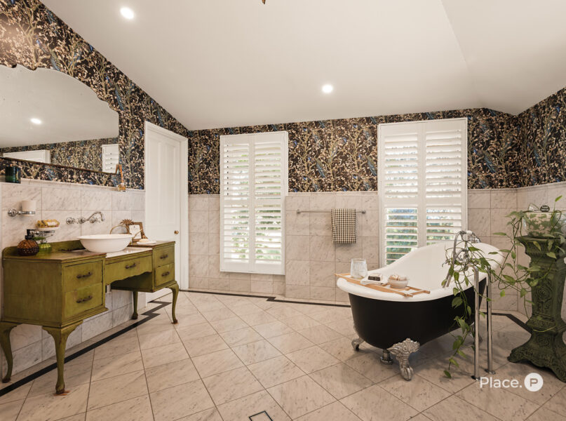 147 Lynne Grove Avenue, Corinda, QLD 4075