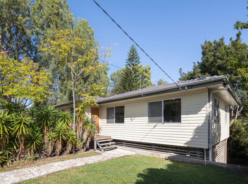 34 Joachim Street, Holland Park West, QLD 4121