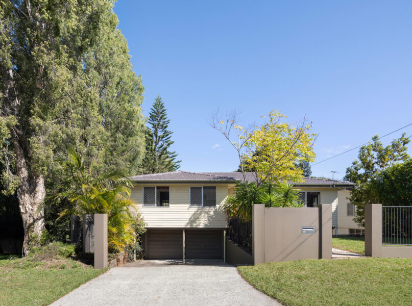 34 Joachim Street, Holland Park West, QLD 4121