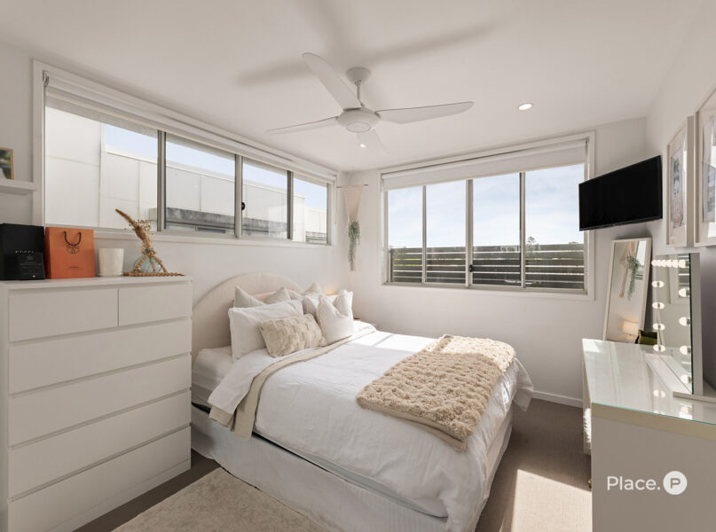 2/25 Pockley Street, Morningside, QLD 4170