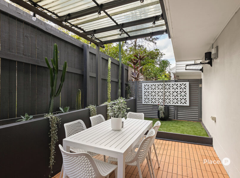 2/25 Pockley Street, Morningside, QLD 4170