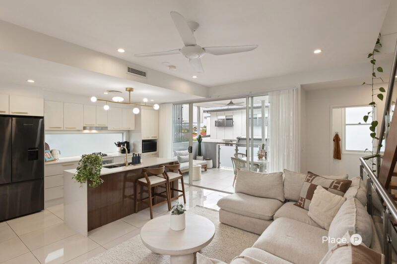 2/25 Pockley Street, Morningside, QLD 4170