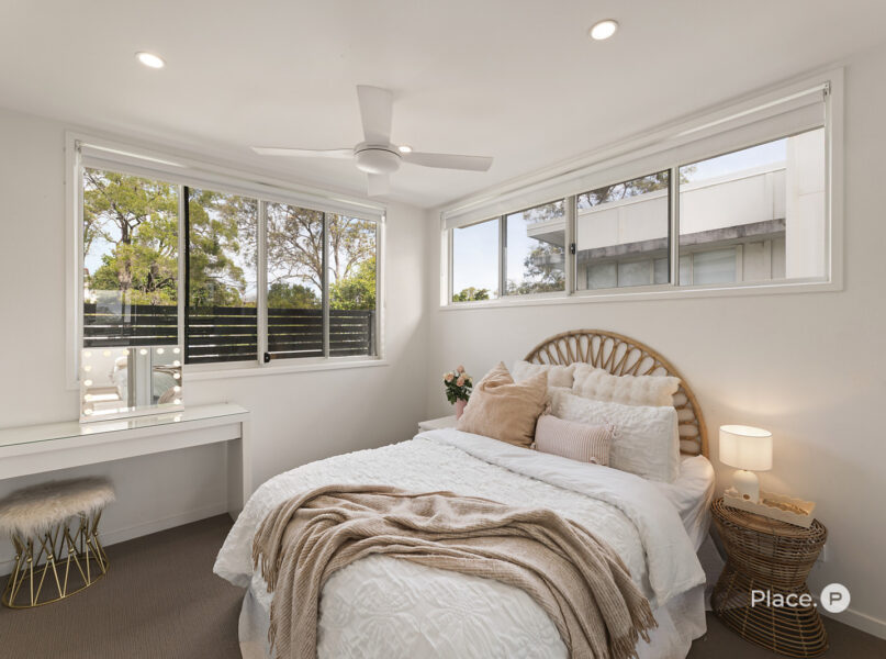 2/25 Pockley Street, Morningside, QLD 4170
