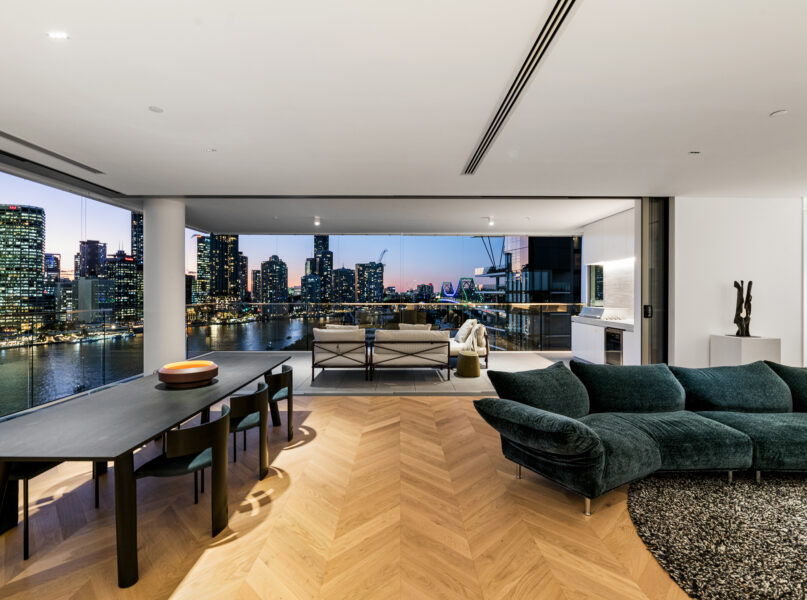 10/11 Thornton Street, Kangaroo Point, QLD 4169