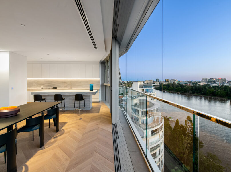 10/11 Thornton Street, Kangaroo Point, QLD 4169