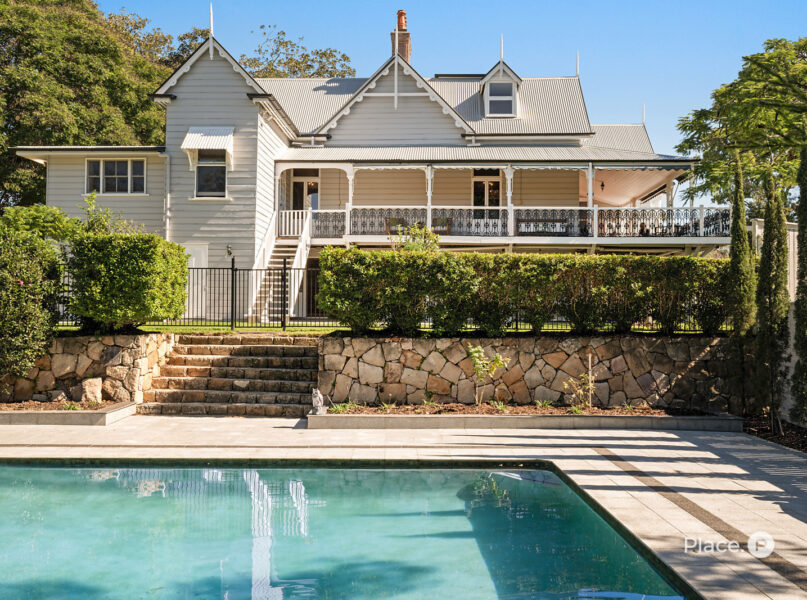 147 Lynne Grove Avenue, Corinda, QLD 4075