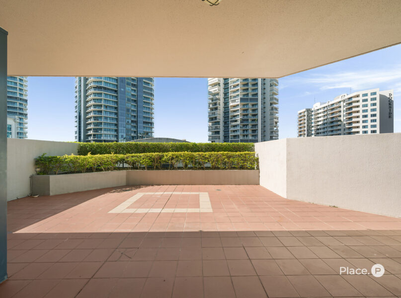 8/45 Deakin Street, Kangaroo Point, QLD 4169