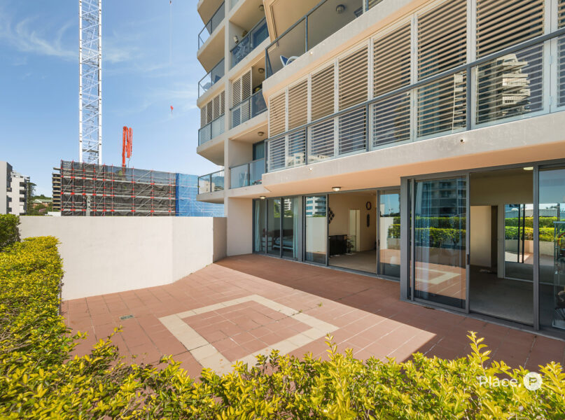 8/45 Deakin Street, Kangaroo Point, QLD 4169