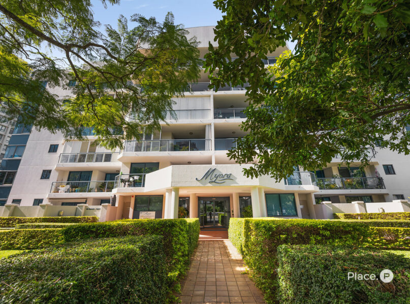 8/45 Deakin Street, Kangaroo Point, QLD 4169