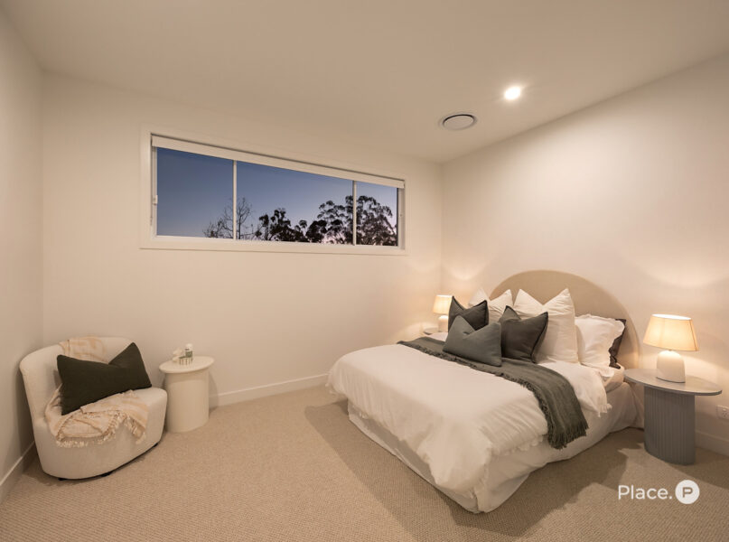 6 Dagmar Street, Holland Park West, QLD 4121