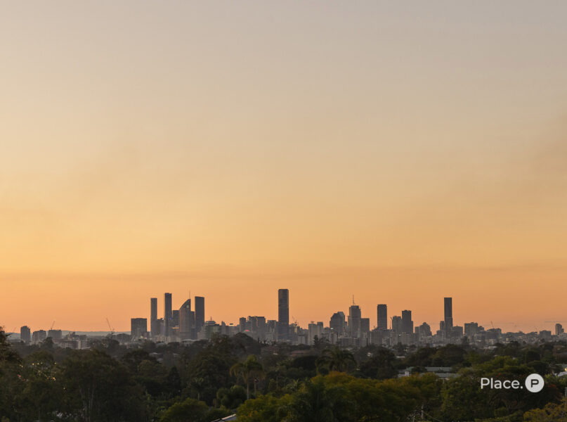 6 Dagmar Street, Holland Park West, QLD 4121