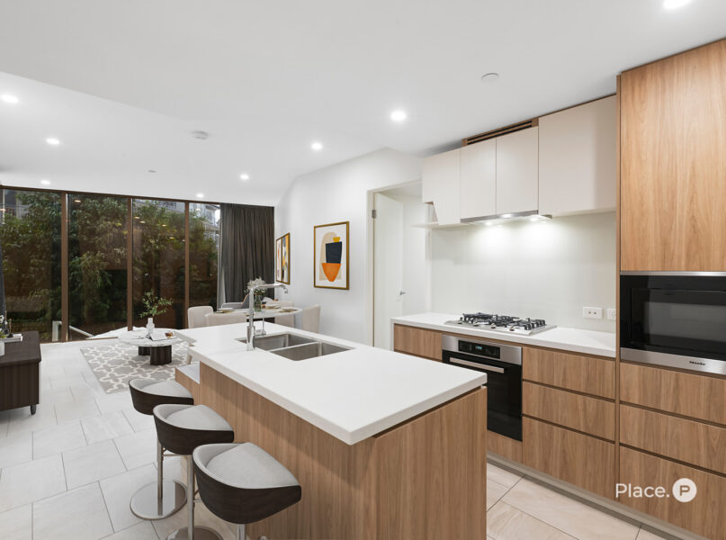 205/25 Shafston Avenue, Kangaroo Point, QLD 4169