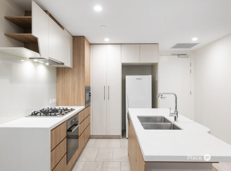 205/25 Shafston Avenue, Kangaroo Point, QLD 4169