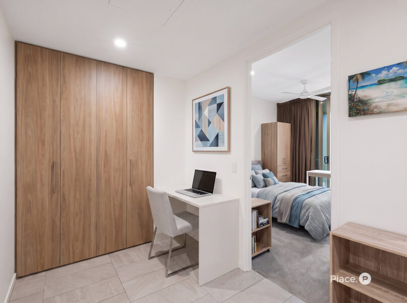 205/25 Shafston Avenue, Kangaroo Point, QLD 4169