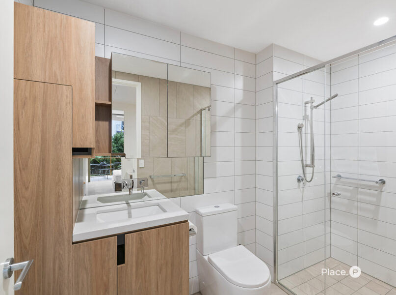 205/25 Shafston Avenue, Kangaroo Point, QLD 4169