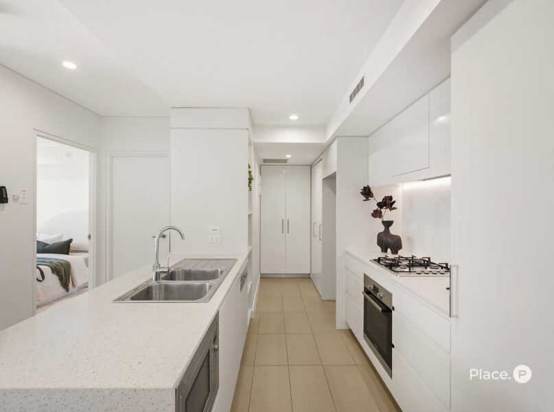 2210/25 Anderson Street, Kangaroo Point, QLD 4169