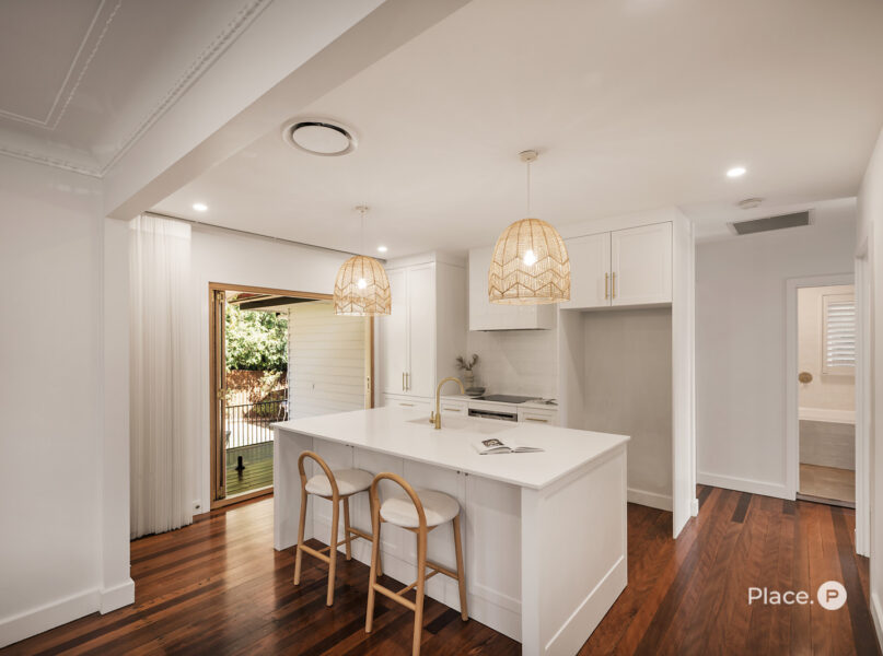 93 Murton Avenue, Holland Park, QLD 4121