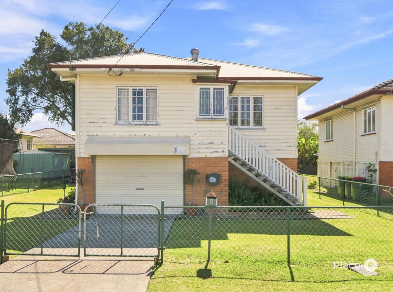 8 Glenrich Street, Corinda, QLD 4075