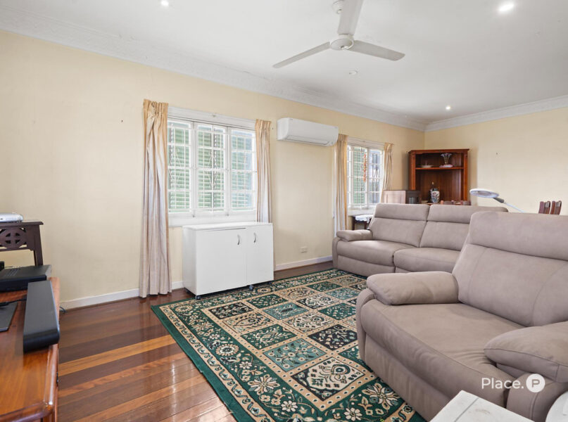 8 Glenrich Street, Corinda, QLD 4075
