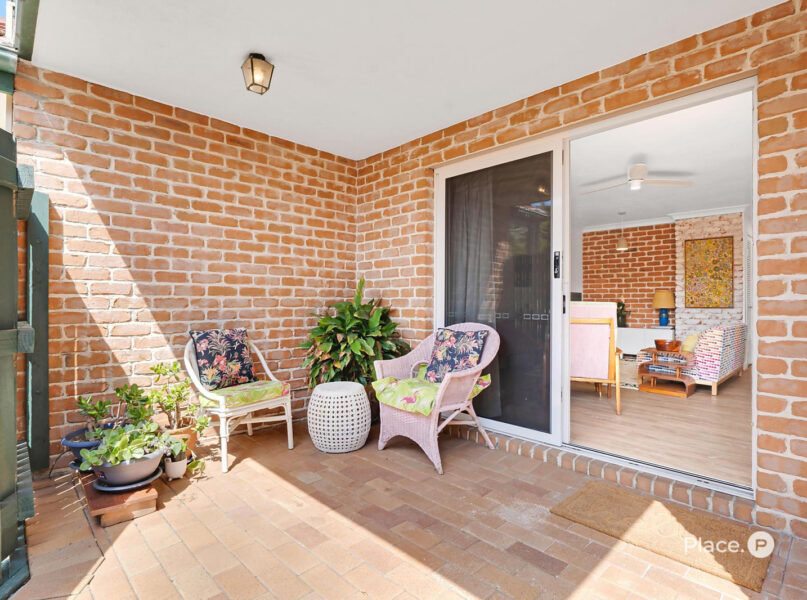2/27 Hood Street, Sherwood, QLD 4075