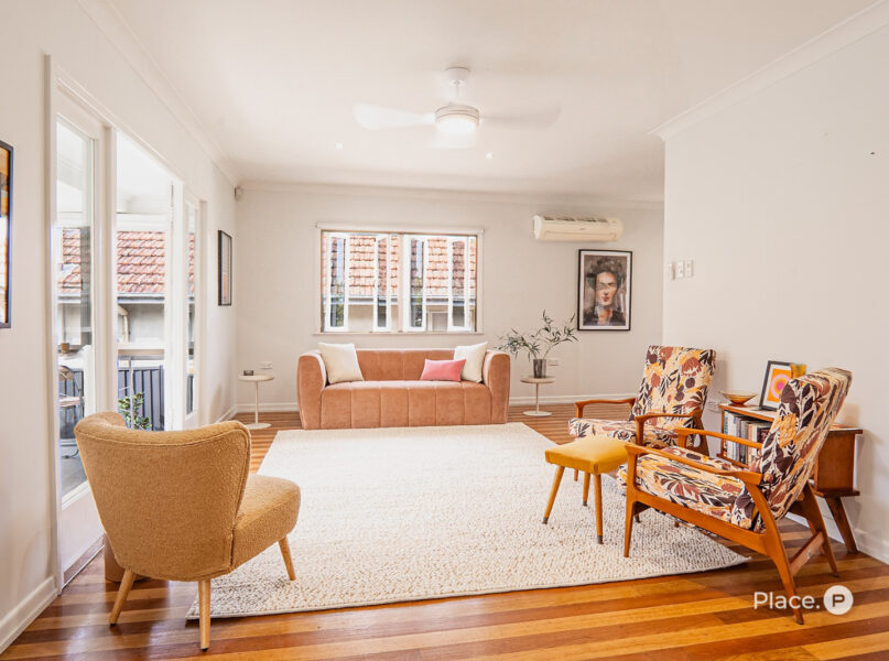 106 Seventeen Mile Rocks Road, Oxley, QLD 4075