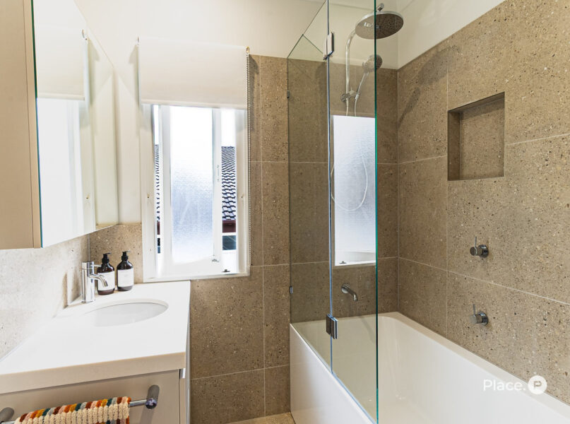 106 Seventeen Mile Rocks Road, Oxley, QLD 4075