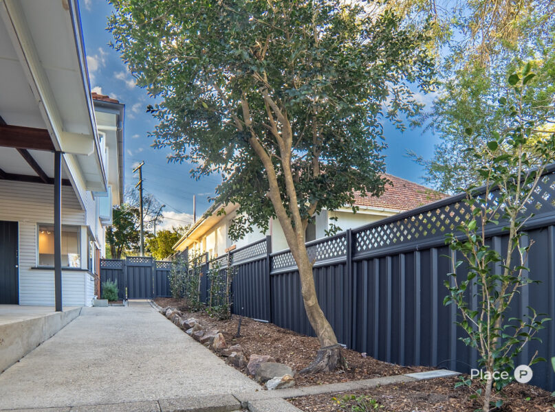 106 Seventeen Mile Rocks Road, Oxley, QLD 4075