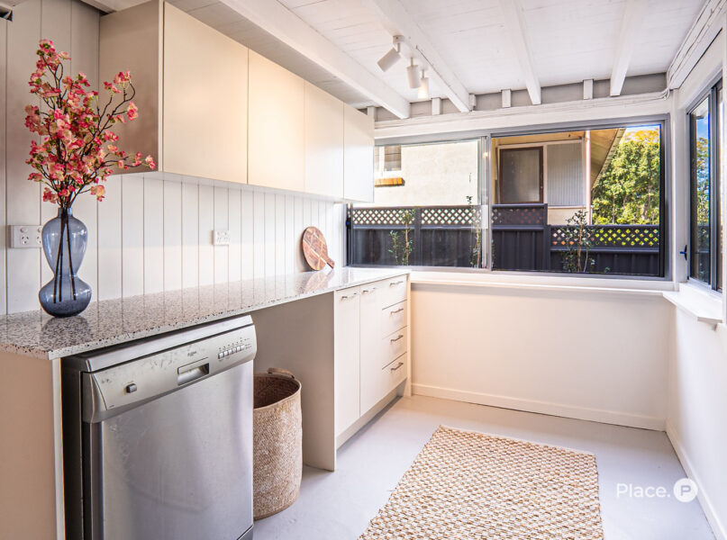 106 Seventeen Mile Rocks Road, Oxley, QLD 4075