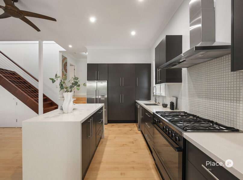 52 Aster Street, Cannon Hill, QLD 4170