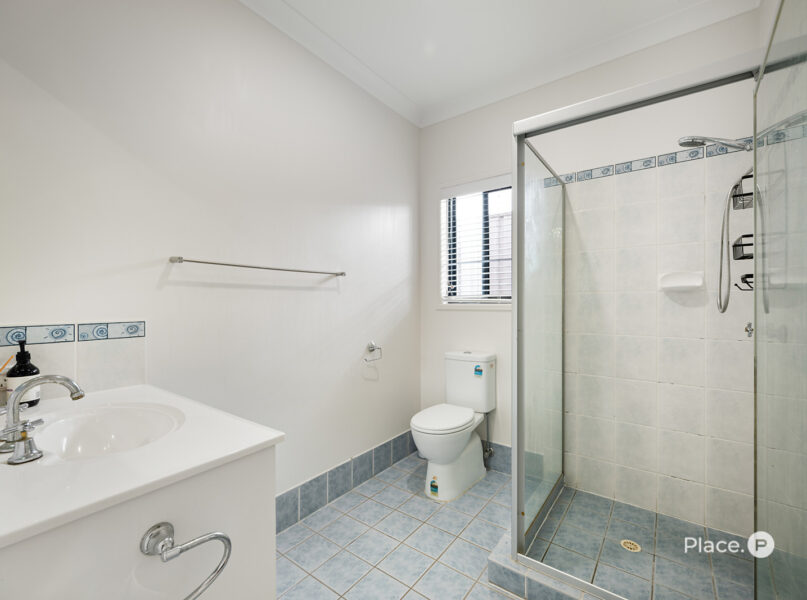 31 Carbethon Street, Manly, QLD 4179
