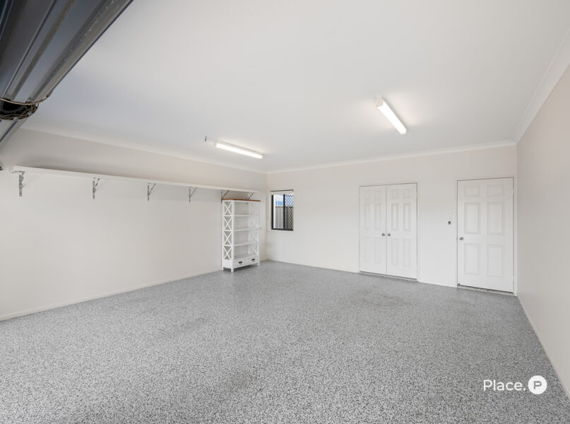 31 Carbethon Street, Manly, QLD 4179