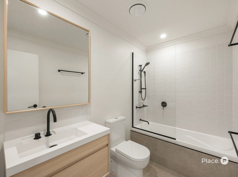 6/33 River Road, Bundamba, QLD 4304