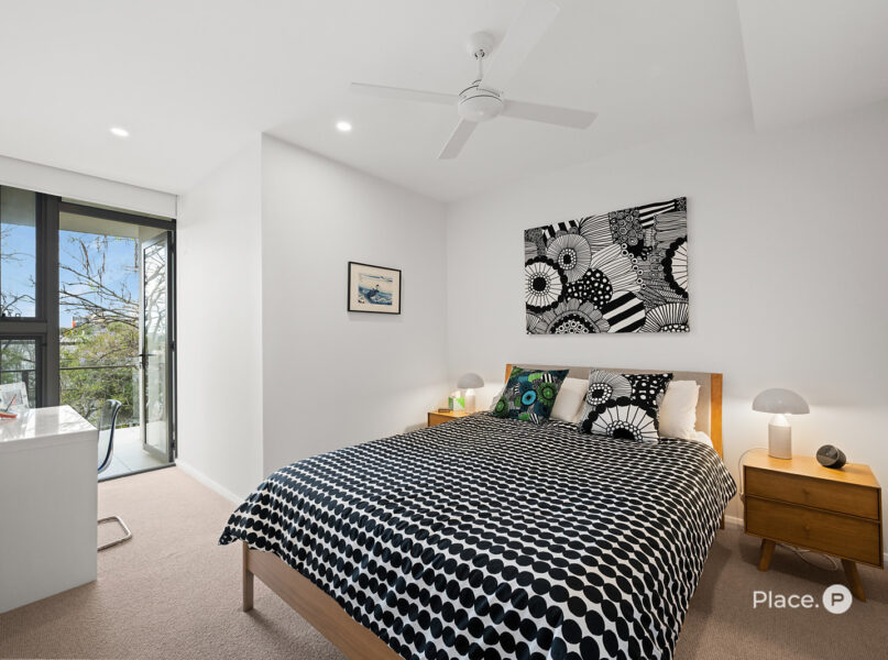 306/131 Sir Fred Schonell Drive, St Lucia, QLD 4067