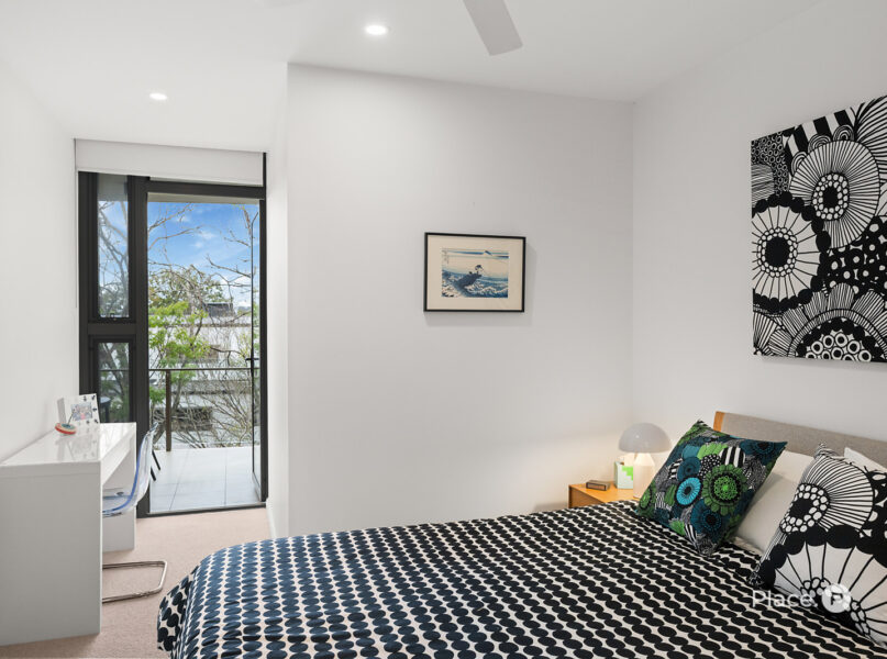 306/131 Sir Fred Schonell Drive, St Lucia, QLD 4067