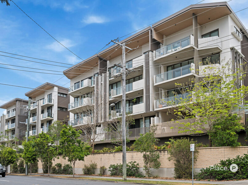 306/131 Sir Fred Schonell Drive, St Lucia, QLD 4067