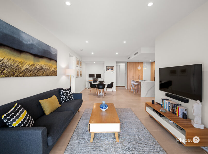 306/131 Sir Fred Schonell Drive, St Lucia, QLD 4067